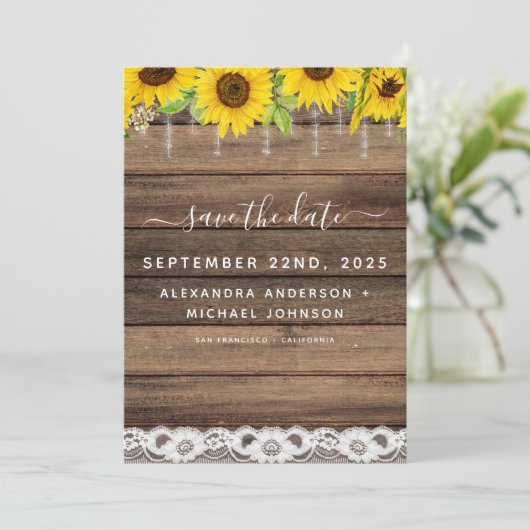 Invitation Enregistrer la date Sunflower Rustic Farmhouse (Debout devant)