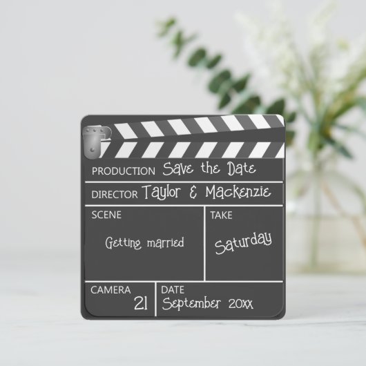 Invitation Enregistrer le Mariage Clapperboard Date Movie (Debout devant)