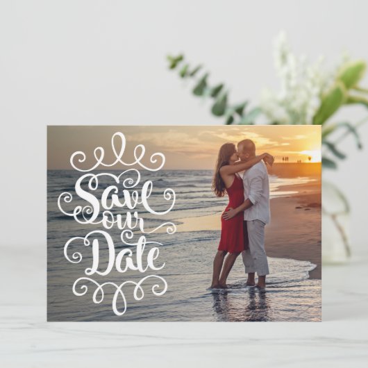 Invitation Enregistrer notre Mariage de date | Script Ornat m (Debout devant)