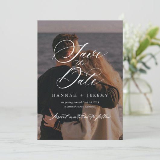 Invitation Enregistrez la date en calligraphie (Debout devant)