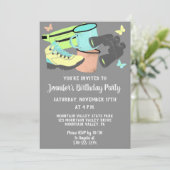 Invitation Équipement de randonnée et extérieur en Pastel Col (Debout devant)