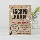 Invitation Escape Room Clues Anniversaire Fête, N'Importe Que (Debout devant)