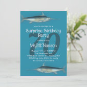 Invitation Espadon Surprise eau de mer Pêche Son Anniversaire (Debout devant)