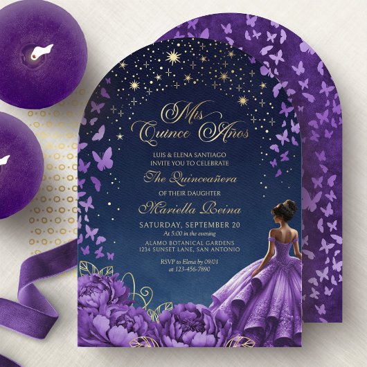 Invitation Étoiles célestes pourpres Quinceanera florale
