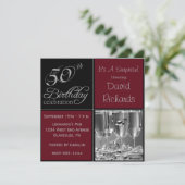 Invitation Étonnez la cinquantième fête d'anniversaire (Debout devant)