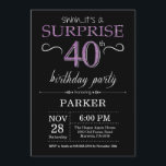 Invitation Étonnez le quarantième noir et le pourpre<br><div class="desc">Étonnez la quarantième invitation d'anniversaire avec l'arrière - plan noir et pourpre de parties scintillantes. Tableau. Anniversaire adulte. Invitation d'anniversaire d'hommes ou de femmes. Tout âge. Pour davantage de personnalisation,  cliquez sur svp la "personnaliser il" bouton et utilisez notre outil de conception pour modifier ce modèle.</div>