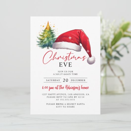 Invitation Eve de Noël Red Santa Hat Tree étoiles (Debout devant)