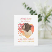 Invitation Every Once In A While A Dog Enters (Debout devant)