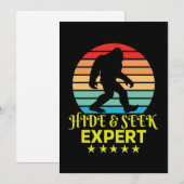 Invitation Expert de cache-cache Bigfoot drôle (Devant / Derrière)
