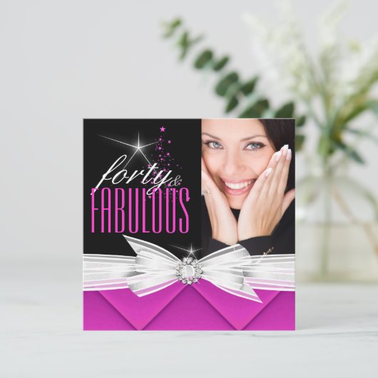 Invitation Fabuleux 40 Photo Rose noir blanc Elegant Party 3 (Debout devant)