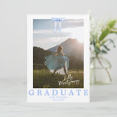 Invitation Faire annonce de graduation avec ruban bleu et pho (Debout devant)