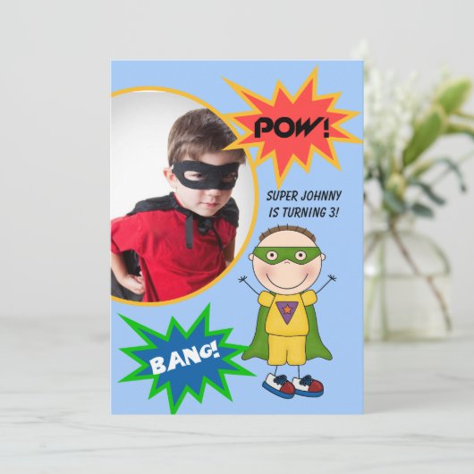 Invitation fait sur commande d'anniversaire de (Debout devant)