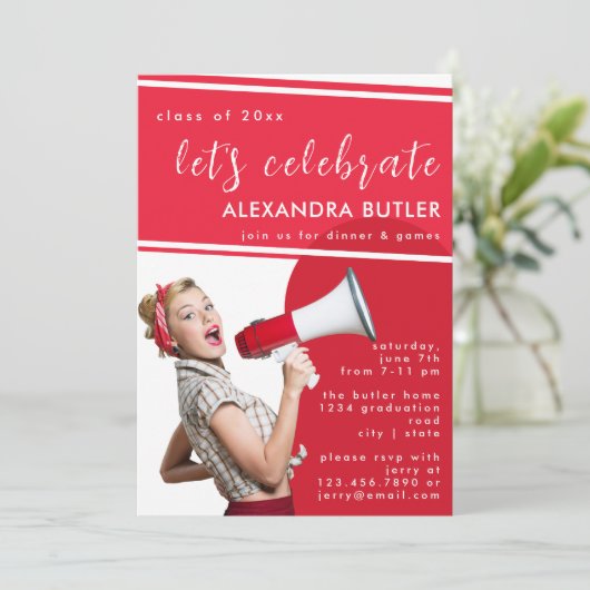 Invitation Faits amusants Red Bold Script Promotion 2023 (Debout devant)