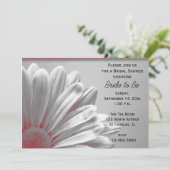 Invitation Faits saillants floraux rouges et gris Fête des ma (Debout devant)