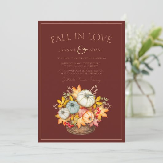 Invitation Fall in Love Terracotta Automne Citrouille Mariage (Debout devant)