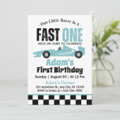 Invitation Fast One Blue Race Car Boy 1er anniversaire (Debout devant)