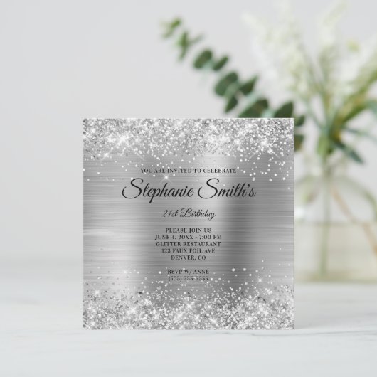 Invitation Faux Silver Parties scintillant Foil Monogramme 21 (Debout devant)
