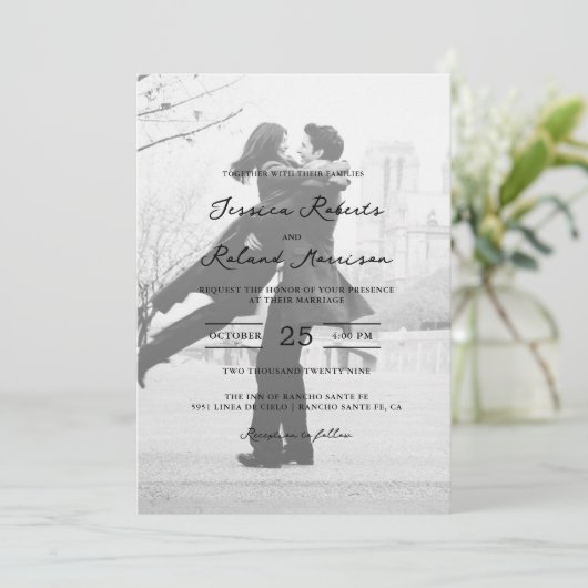 Invitation Faux Vellum Photo Heureusement Jamais Après Mariag (Debout devant)