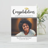 Invitation Félicitations 2025 Gold Graduation Photo (Debout devant)