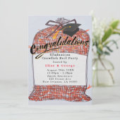 Invitation Félicitations Graduation Crawfish Boil Party (Debout devant)