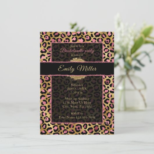 Invitation Fête avec impression de léopard et paillettes rose (Debout devant)