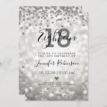 Invitation Fête d'anniversaire 18th Silver Glam Parties scint<br><div class="desc">Design d'invitation "18th Birthday Party" élégant et simple,  avec motif Silver Glam Parties scintillant Lights,  nom personnalisé et texte de détails. Facile à utiliser et facile à personnaliser. Commandez aujourd'hui !</div>