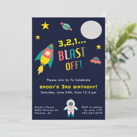 Invitation Fête d'anniversaire à thème Rocket Ship Space (Debout devant)