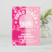 Invitation Fête d'anniversaire aux bonnes vibrations rose tie (Debout devant)