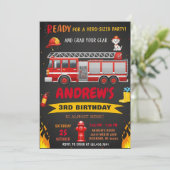 Invitation Fête d'anniversaire avec un camion de pompiers mod (Debout devant)