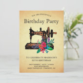 Invitation Fête d'anniversaire avec une machine à coudre flor (Debout devant)
