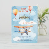 Invitation Fête d'anniversaire avion garçon (Debout devant)