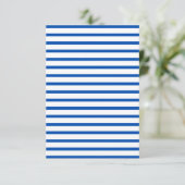 Invitation Fête d'anniversaire bleu et blanc rayé (Debout devant)