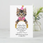 Invitation Fête d'anniversaire chaton chat rose or paillettes (Debout devant)