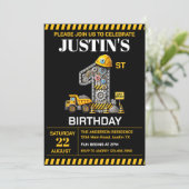 Invitation Fête d'anniversaire de 1 an de Construction Mignon (Debout devant)