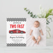 Invitation Fête d'anniversaire de 2 ans pour un garçon amateu (Debout devant)