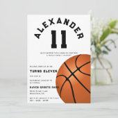 Invitation Fête d'anniversaire de basket-ball pour enfants (Debout devant)