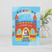 Invitation Fête d'anniversaire de Bouncy House (Debout devant)