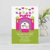 Invitation Fête d'anniversaire de Chambre de rebond (Debout devant)