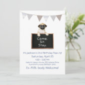 Invitation Fête D'Anniversaire De Chien Pour Carlin Garçon (Debout devant)