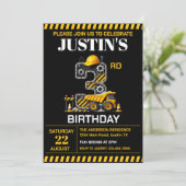 Invitation Fête d'anniversaire de Construction Mignonne 3 ans (Debout devant)