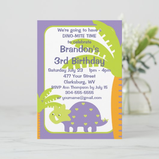 Invitation Fête d'anniversaire de Dinosaur (Debout devant)