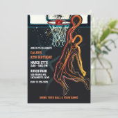 Invitation Fête d'anniversaire de dunk de basketball (Debout devant)