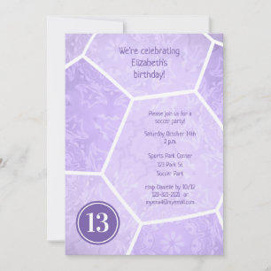 Invitation fête d'anniversaire de football féminin violet pas