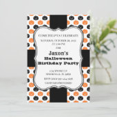 Invitation Fête d'anniversaire de Halloween citrouille (Debout devant)