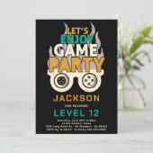 Invitation Fête d'anniversaire de jeu vidéo Level Up (Debout devant)