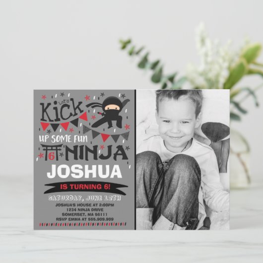 Invitation Fête d'anniversaire de karaté d'invitation (Debout devant)