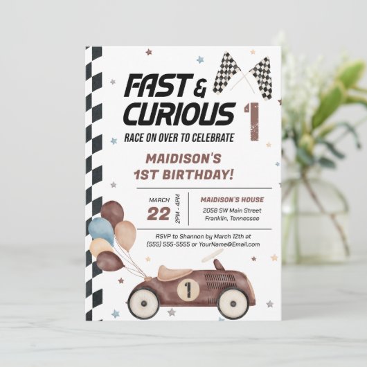 Invitation Fête d'anniversaire de la 1ère course Brown rapide (Debout devant)