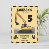 Invitation Fête d'anniversaire de l'enfant à thème de constru (Debout devant)
