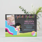 Invitation Fête d'anniversaire de piscine de glissière d'eau (Debout devant)