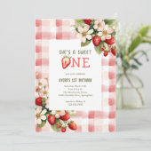 Invitation Fête d'anniversaire de première année de la fraise (Debout devant)